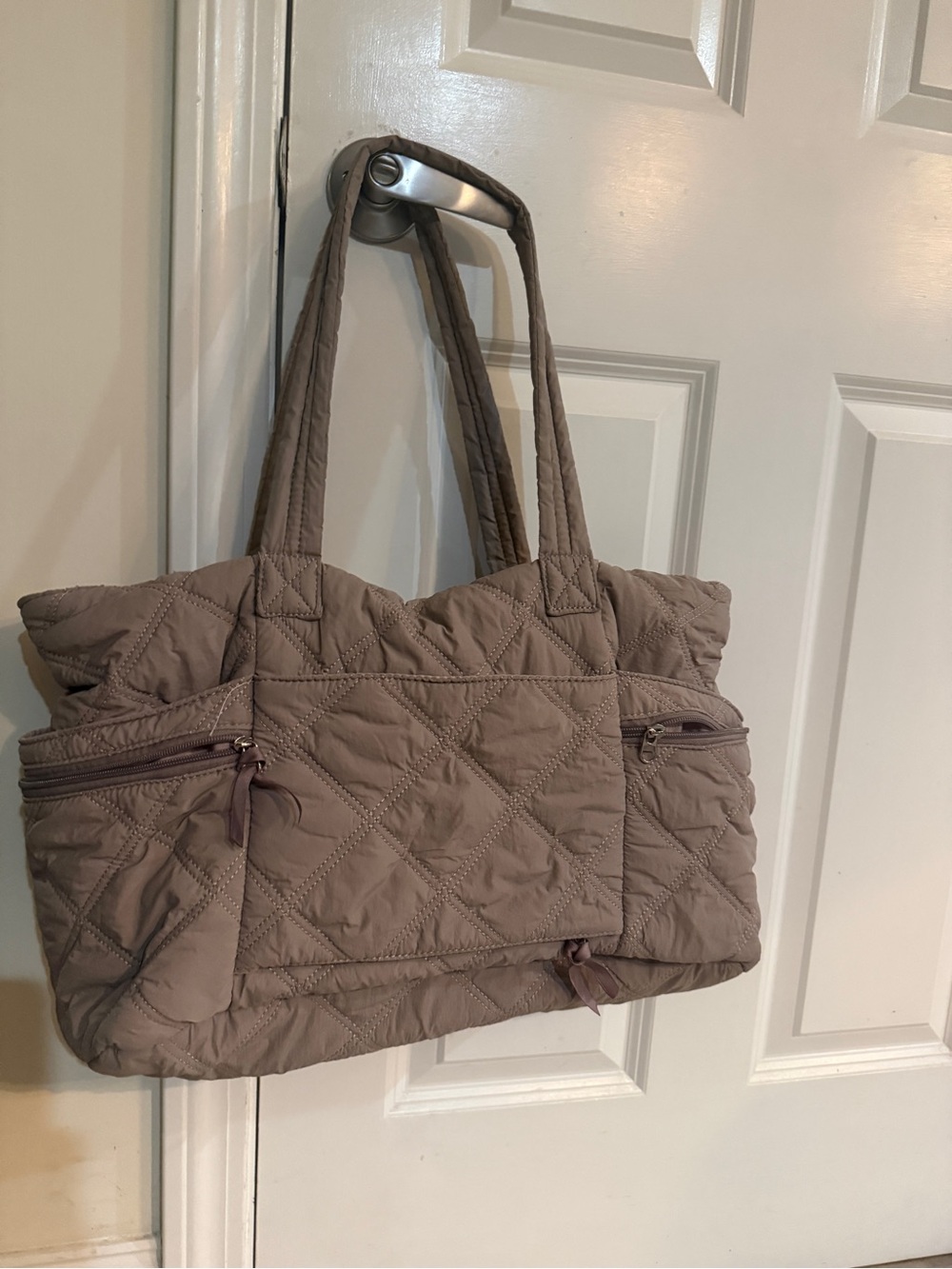 Quilted Tote Bag in Mauve Taupe - Lightweight Everyday Shoulder Bag